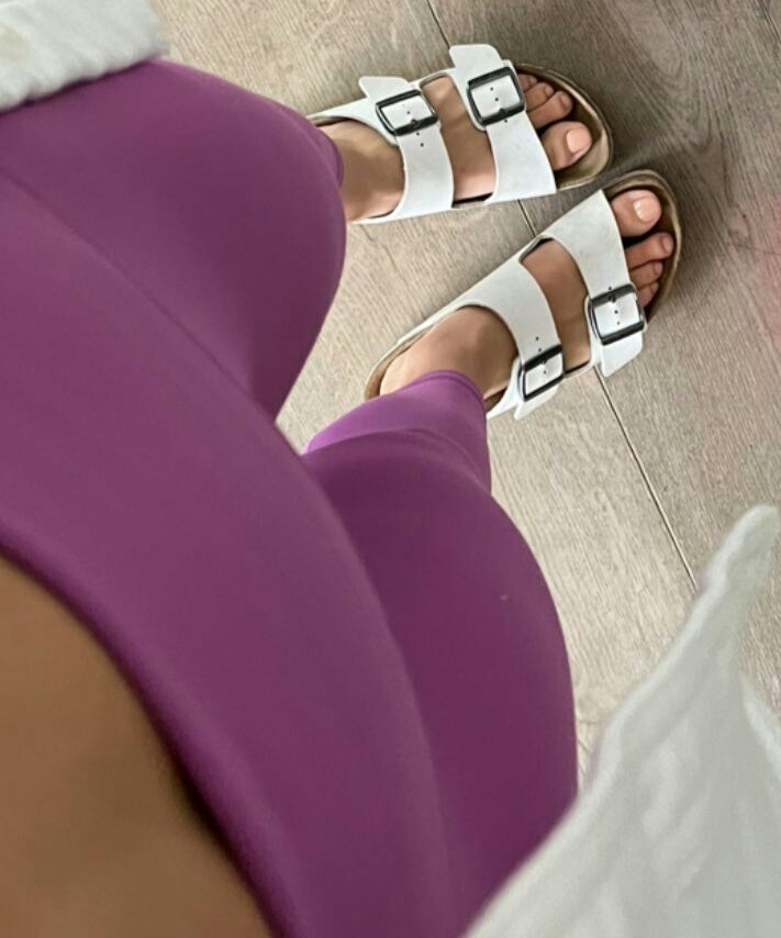 Lauren Gores Feet